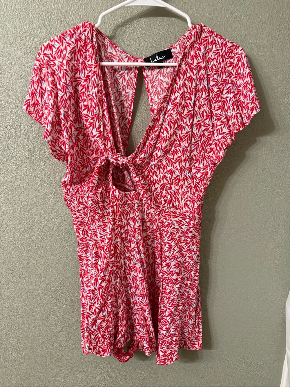 Lulus red Printed Tie-Front Romper - L